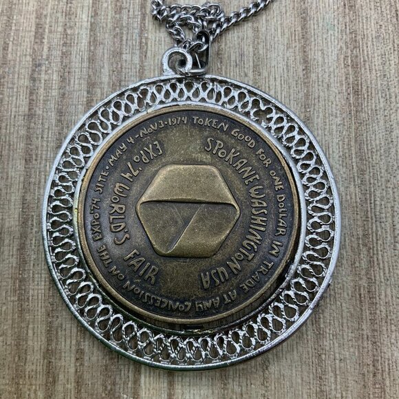 Spokane Washington 1974 Vintage Medallion Silver Tone Chain Necklace - Picture 1 of 8